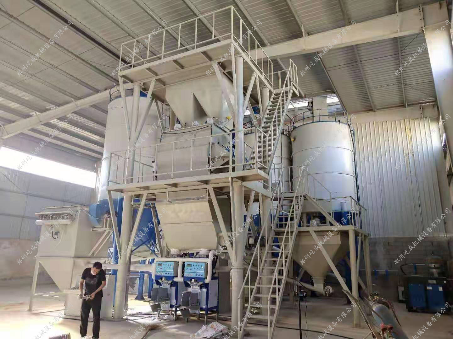 干混砂漿生產(chǎn)線出現(xiàn)設備故障后初步處理該如何做